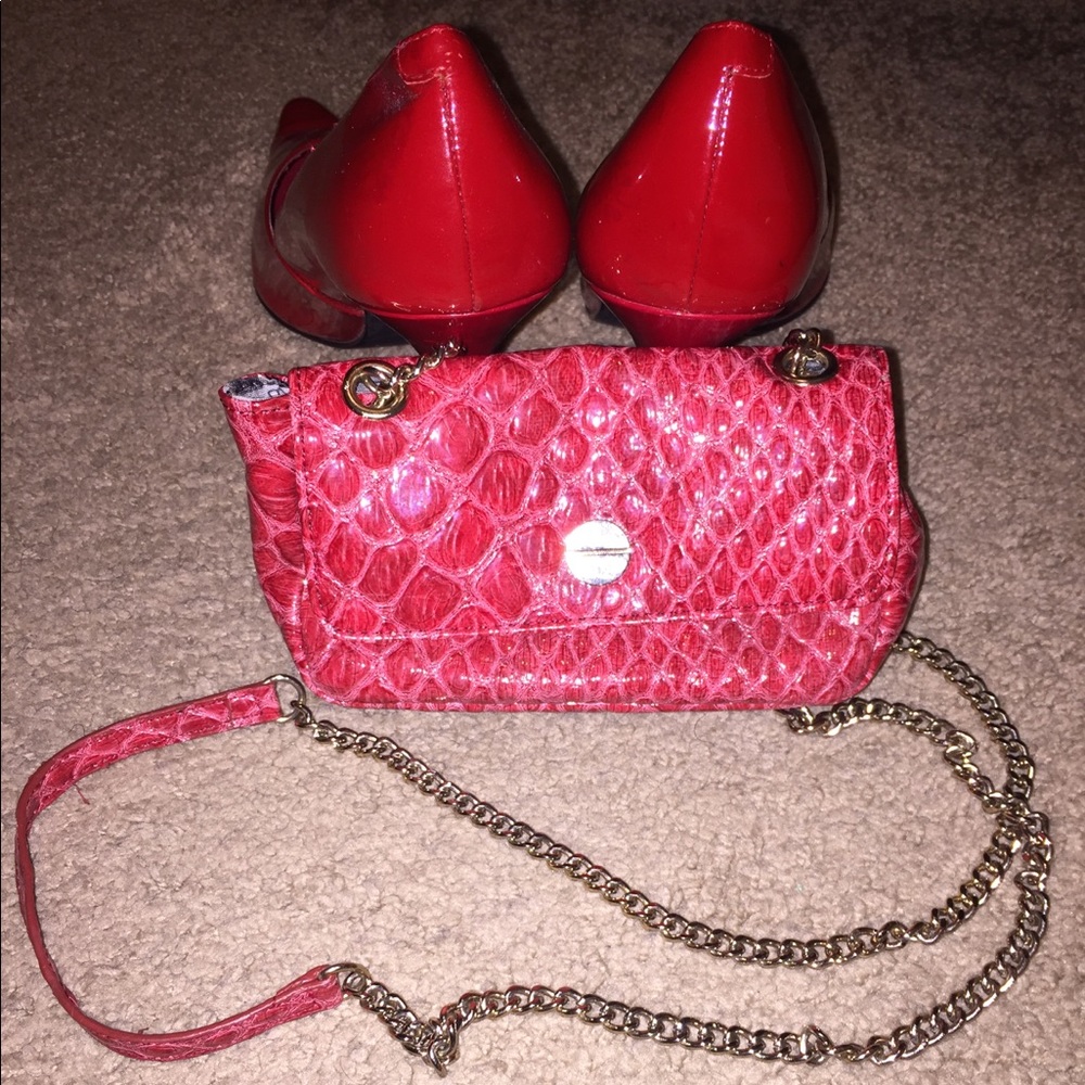 Jessica Simpson clutch with metal chain